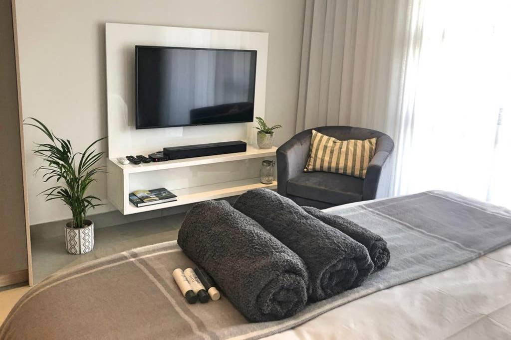 סטלנבוש Unique Stay, The Den Apartments מראה חיצוני תמונה