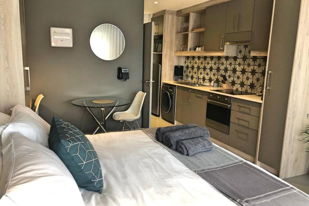 סטלנבוש Unique Stay, The Den Apartments מראה חיצוני תמונה